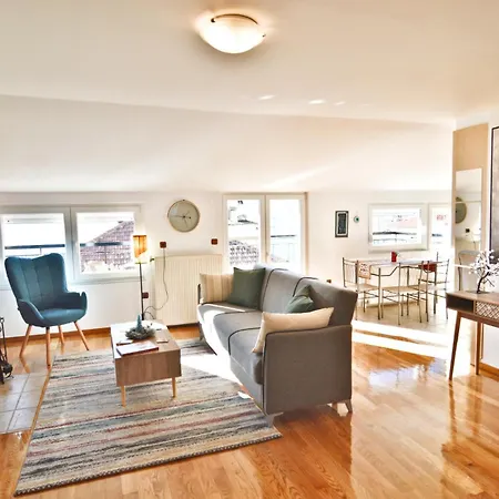 아파트 Harmony View 카스토리아