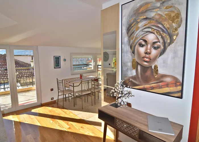 Harmony View * 卡斯托里亚